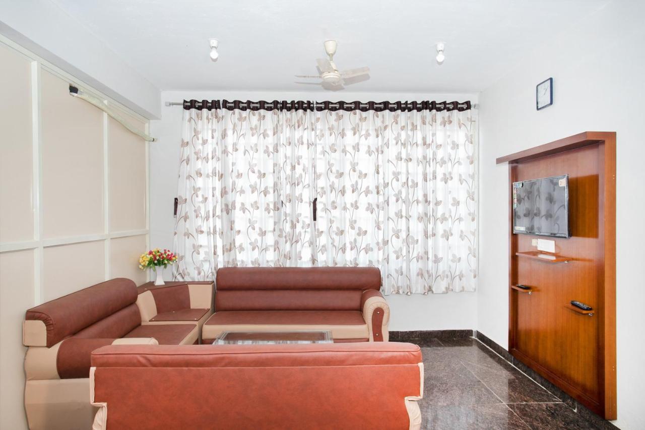 Oyo 11097 Hotel Grand Arabian Бангалор Экстерьер фото
